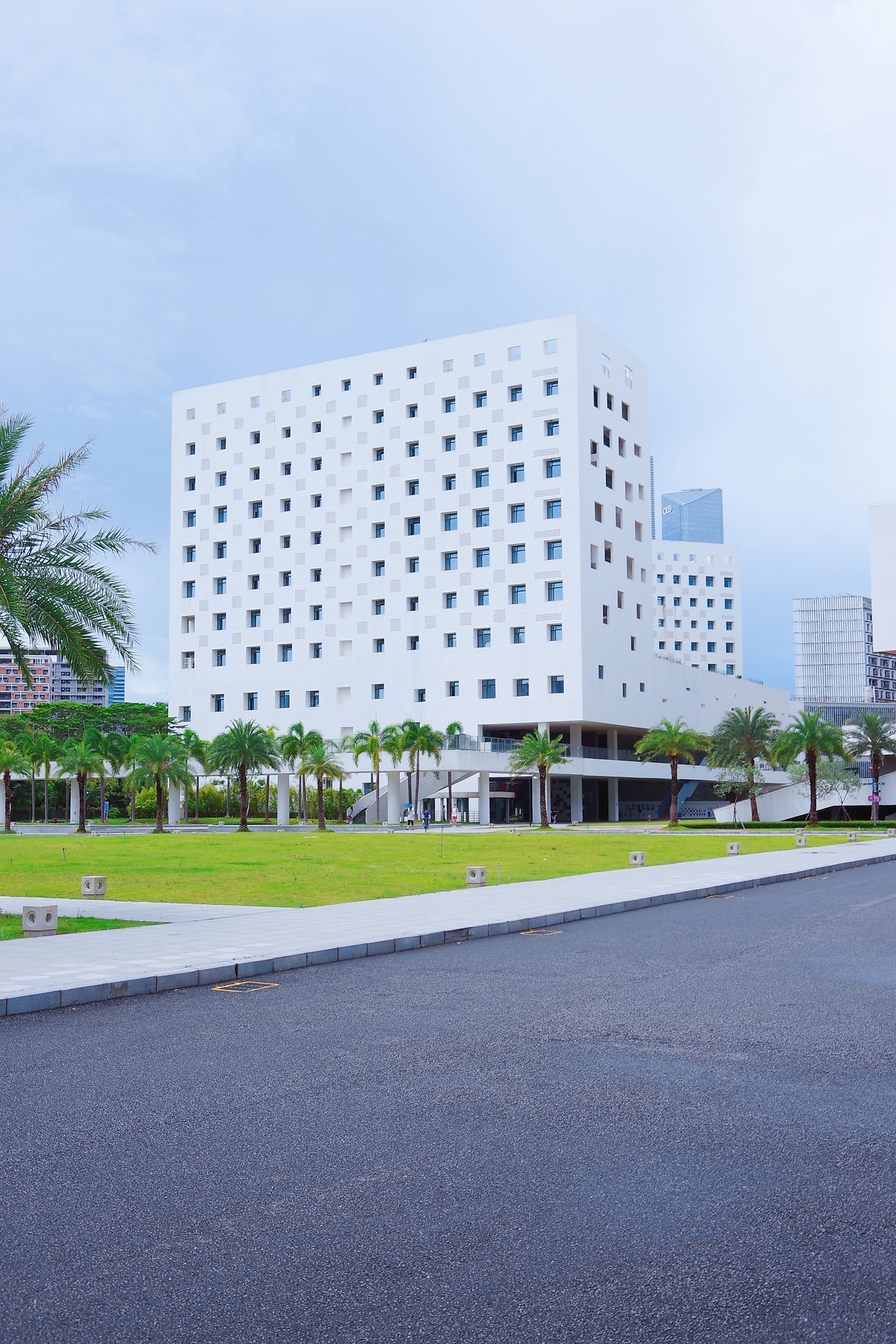 深圳大学是211吗